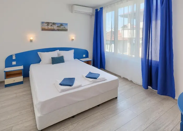 ホテル Siyanie キテン