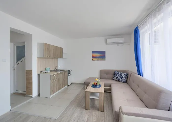 ホテル Siyanie キテン